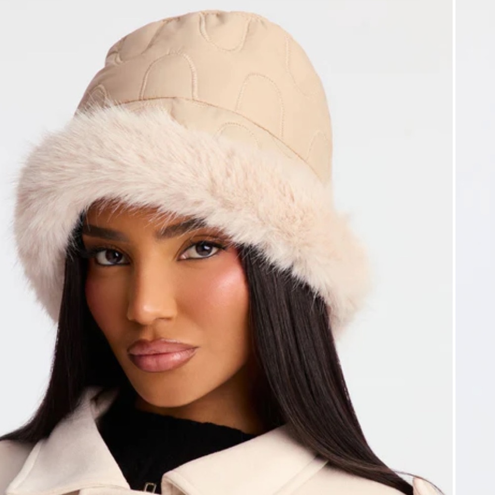 BRAND NEW Warm Feeling Elegant Cream Fur-Trimmed Bucket Hat